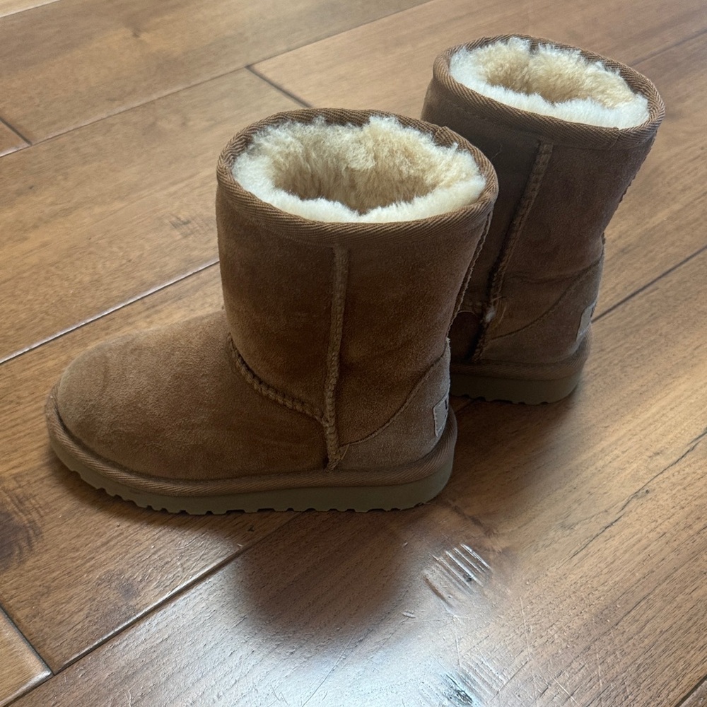 UGG Kids Boots in Brown and Cream